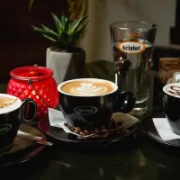 Kave i topli naptici