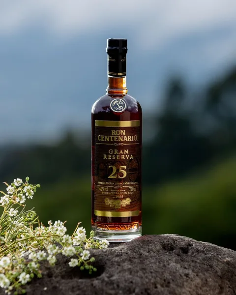 Rum Centenario 25 y. Grand Reserva